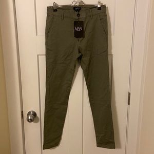 NWT Boohoo Man Skinny Fit Chino Trouser